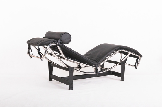 Le Corbusier LC4 Replica Indoor Chaise Lounge Chair With Leather And Stainless Frame
